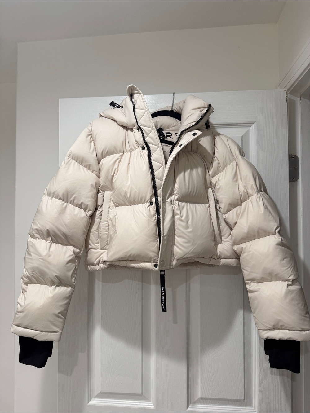 Aritzia super puff - Picture 4 of 7